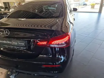 E 220 d AMG+MBUX+DISTR+NIGHT+AMBIENTE+KAMERA+AHK