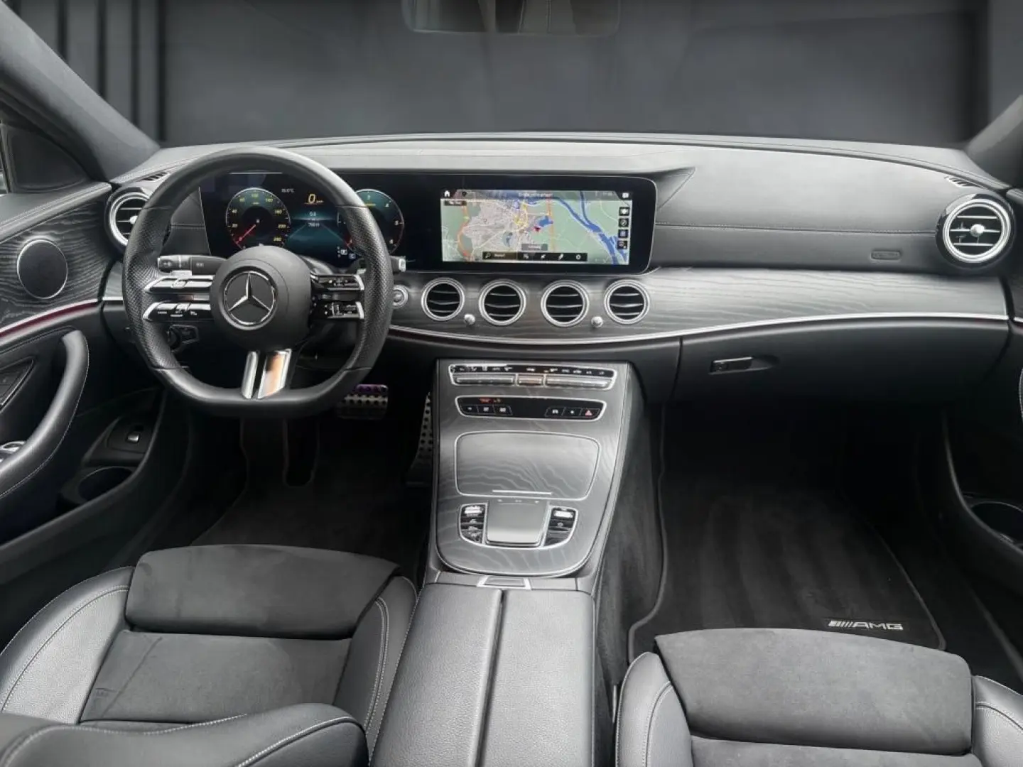 E 300 d 4M AMG Night, LED, WIDE.,DISTR.,KAM.,AHK