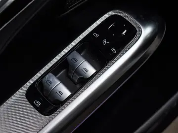 E 220 d AMG-Advanced/LED/Stdhz/Cam/Totw/Night/19