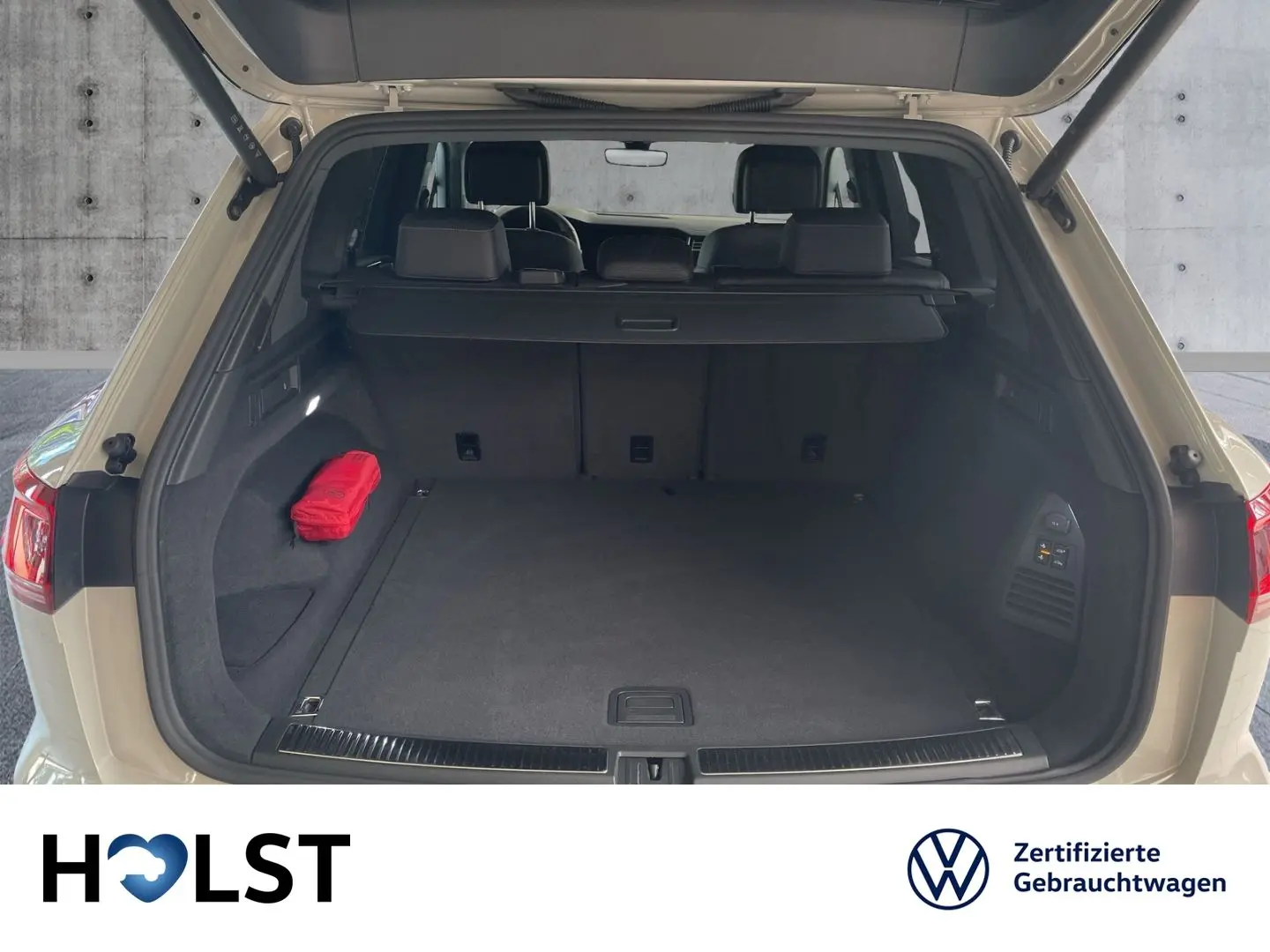 Touareg 3.0TDI DSG 4Motion R-Line IQ.DRIVE GJR A