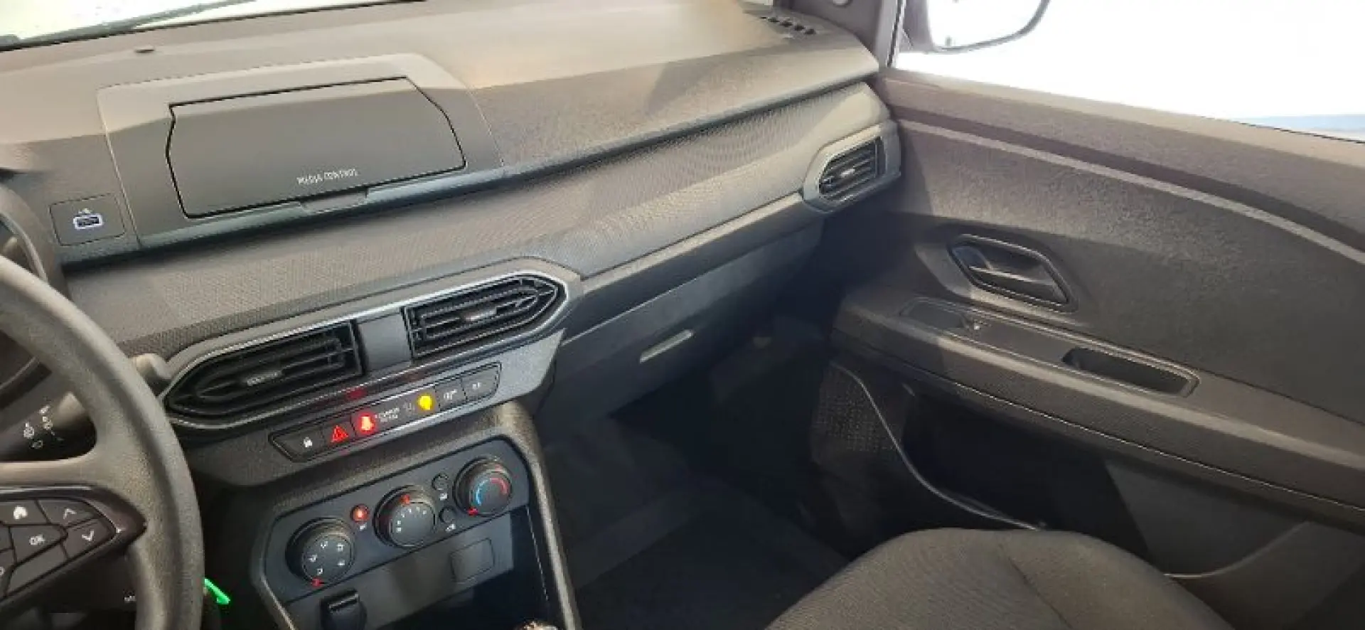 DACIA LOGAN 1.0 TCe 90CP Essential