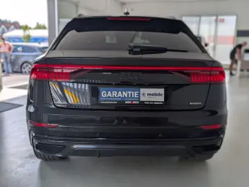 Q8 45 TDI Quattro S-line HD-MATRIX AHK LUFT 21