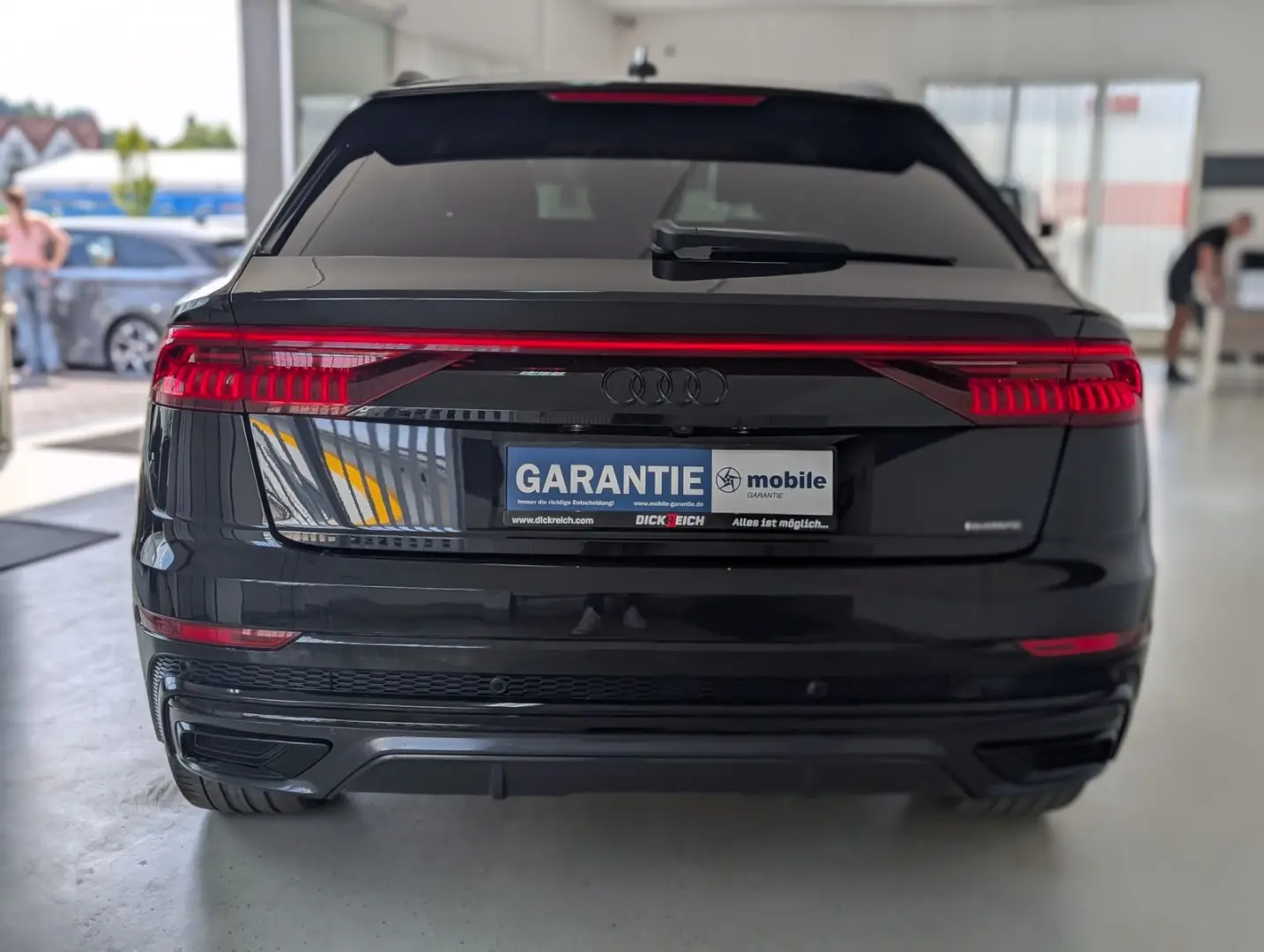 Q8 45 TDI Quattro S-line HD-MATRIX AHK LUFT 21