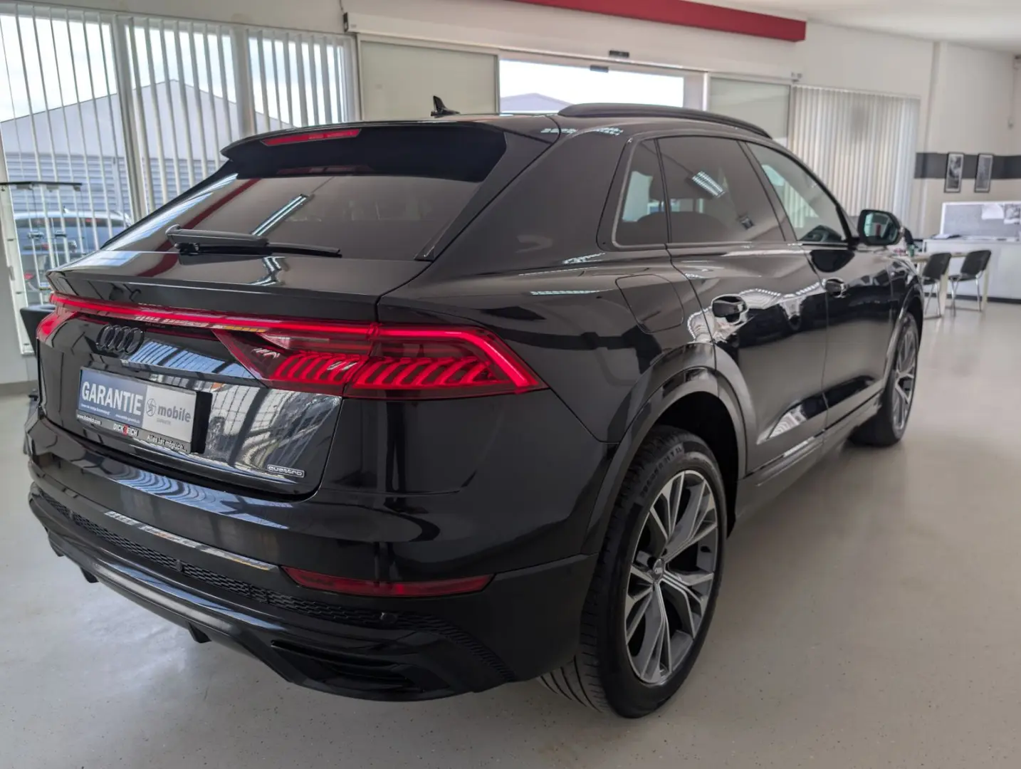 Q8 45 TDI Quattro S-line HD-MATRIX AHK LUFT 21