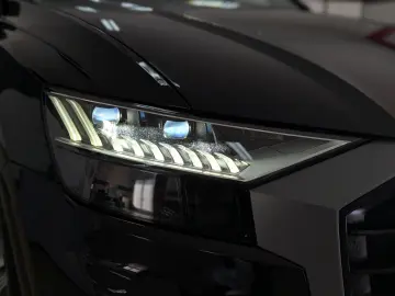 Q8 45 TDI Quattro S-line HD-MATRIX AHK LUFT 21