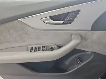 Q8 55 TFSI e quattro
