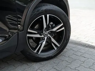 XC40 T3 R Design