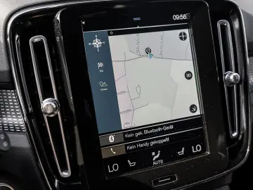 XC40 T3 R Design