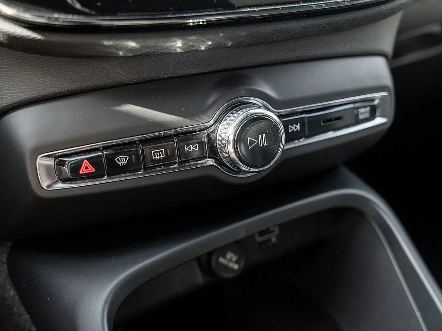 XC40 T3 R Design