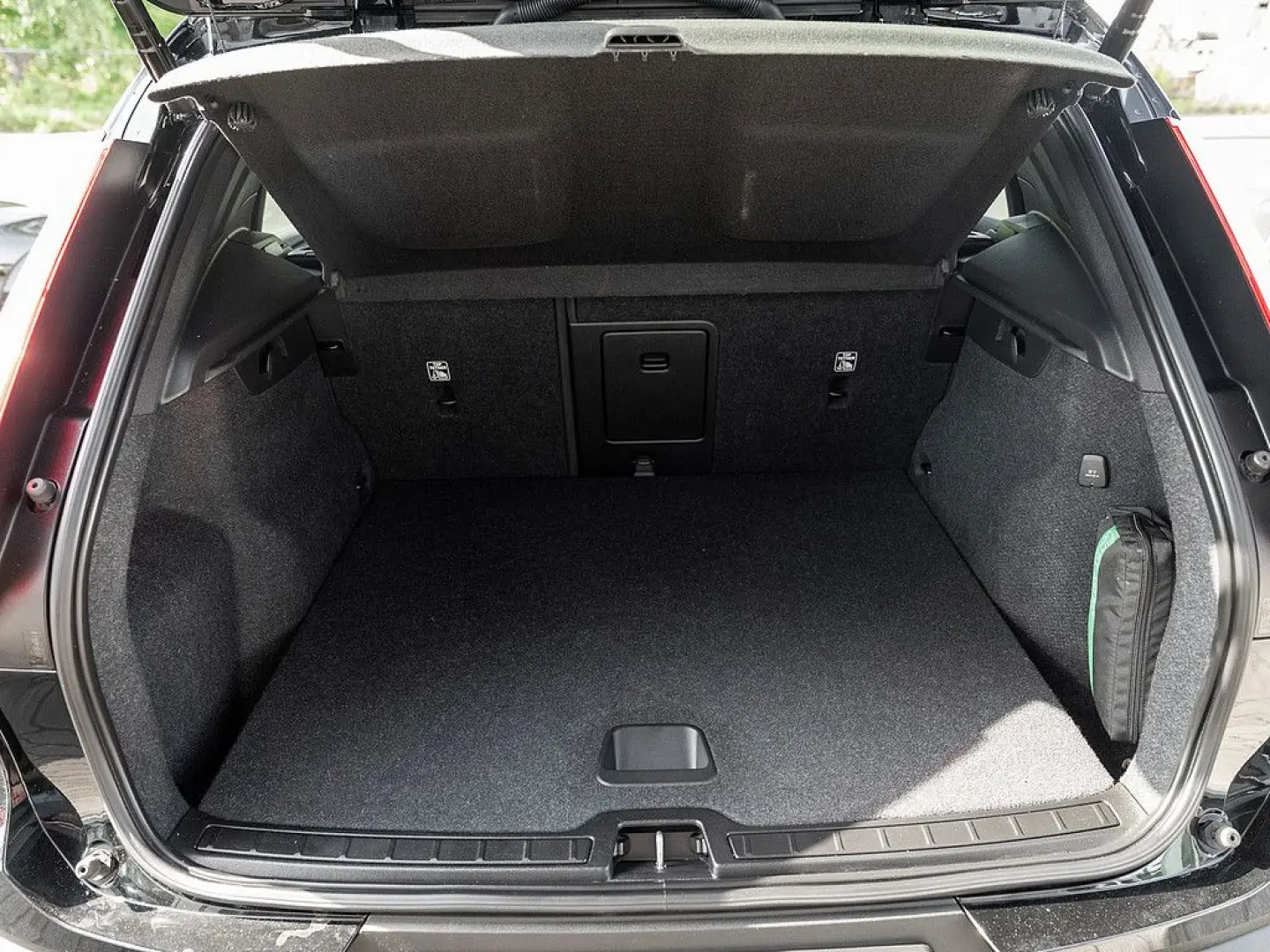 XC40 T3 R Design