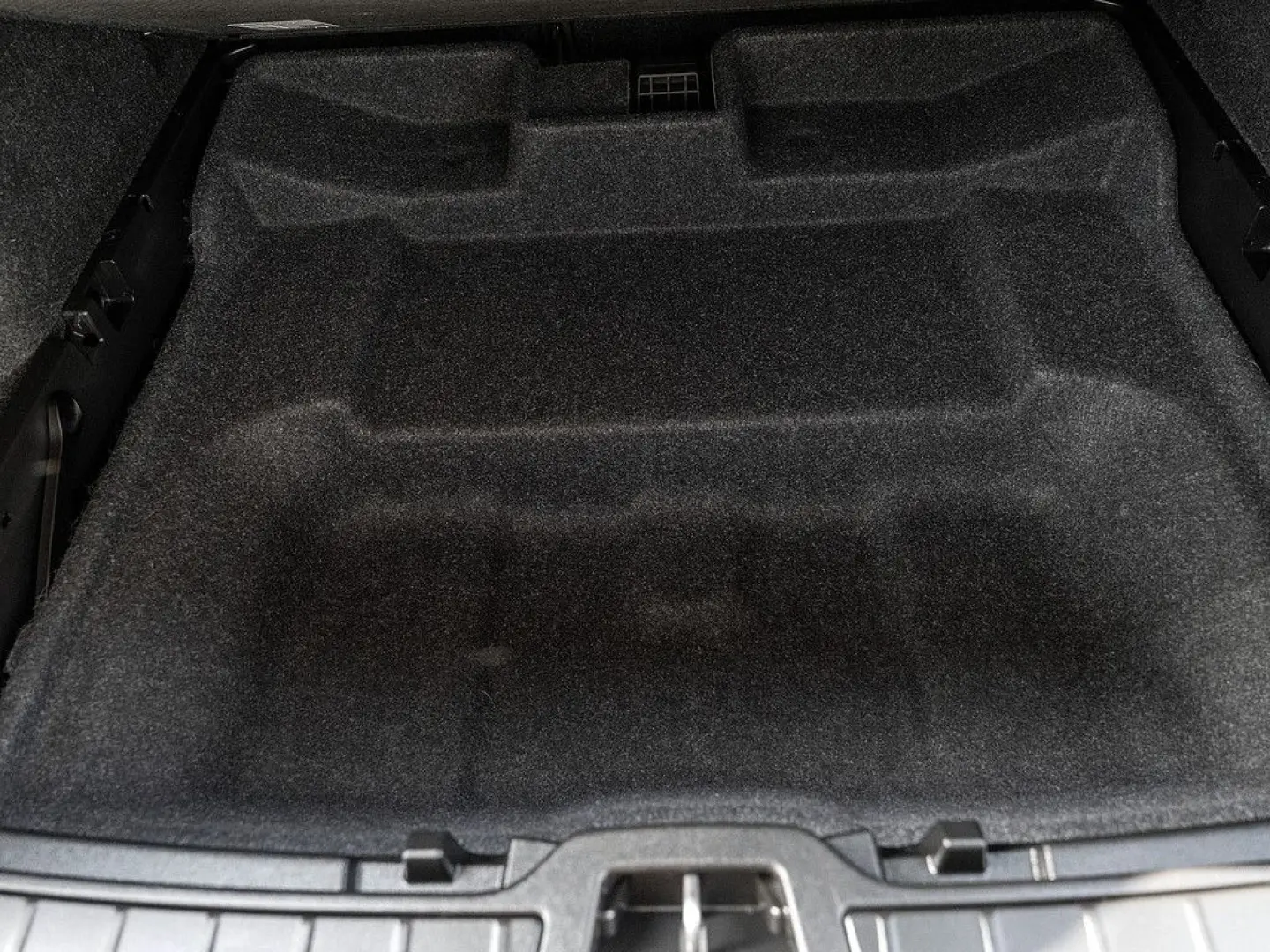 XC40 T3 R Design