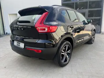 XC40 B3 (B) 2WD Plus Dark RFK/ AHK/ uvm