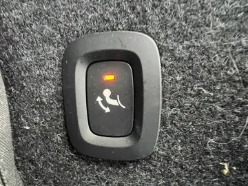 XC40 B3 (B) 2WD Plus Dark RFK/ AHK/ uvm