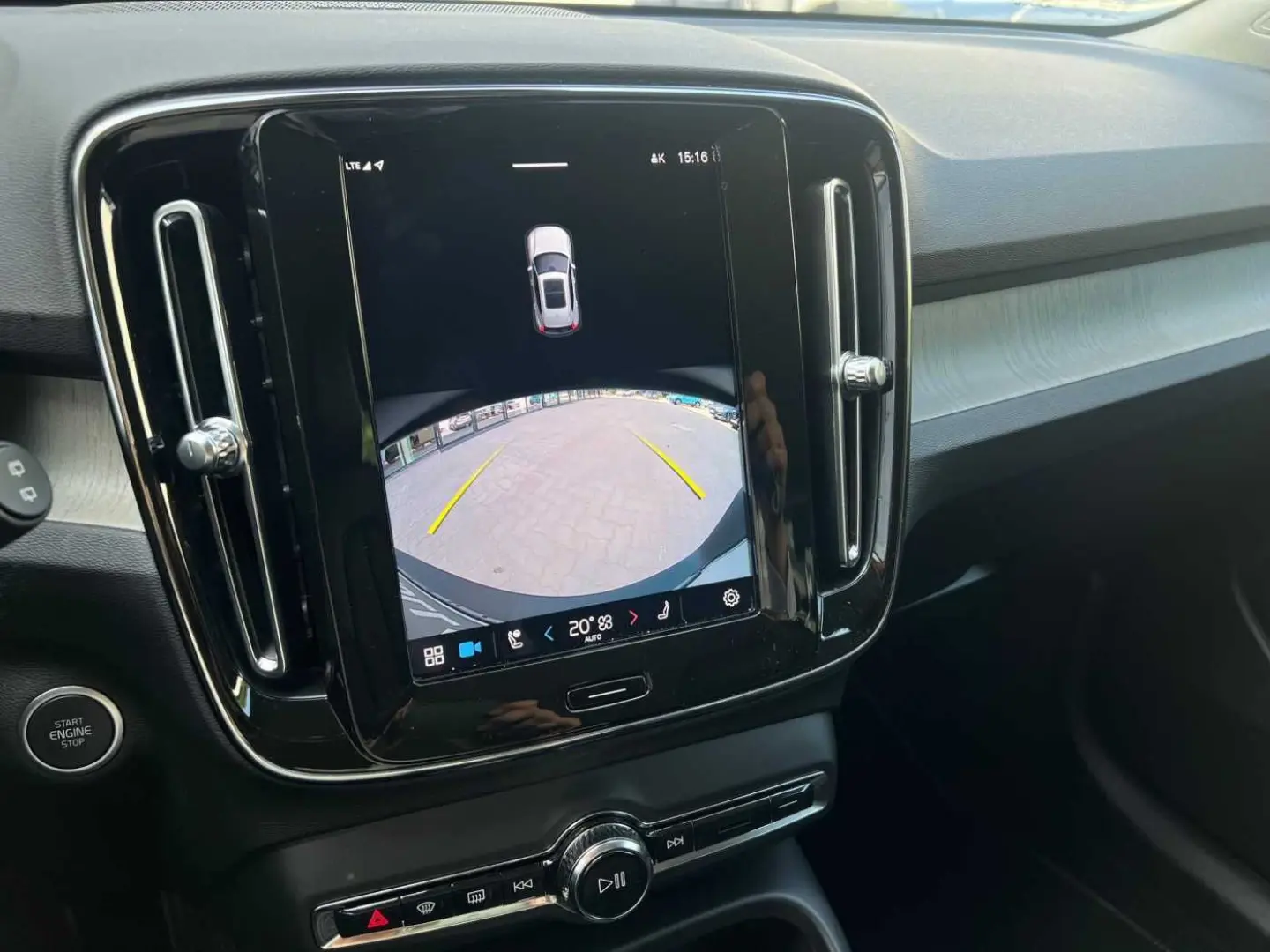 XC40 B3 (B) 2WD Plus Dark RFK/ AHK/ uvm