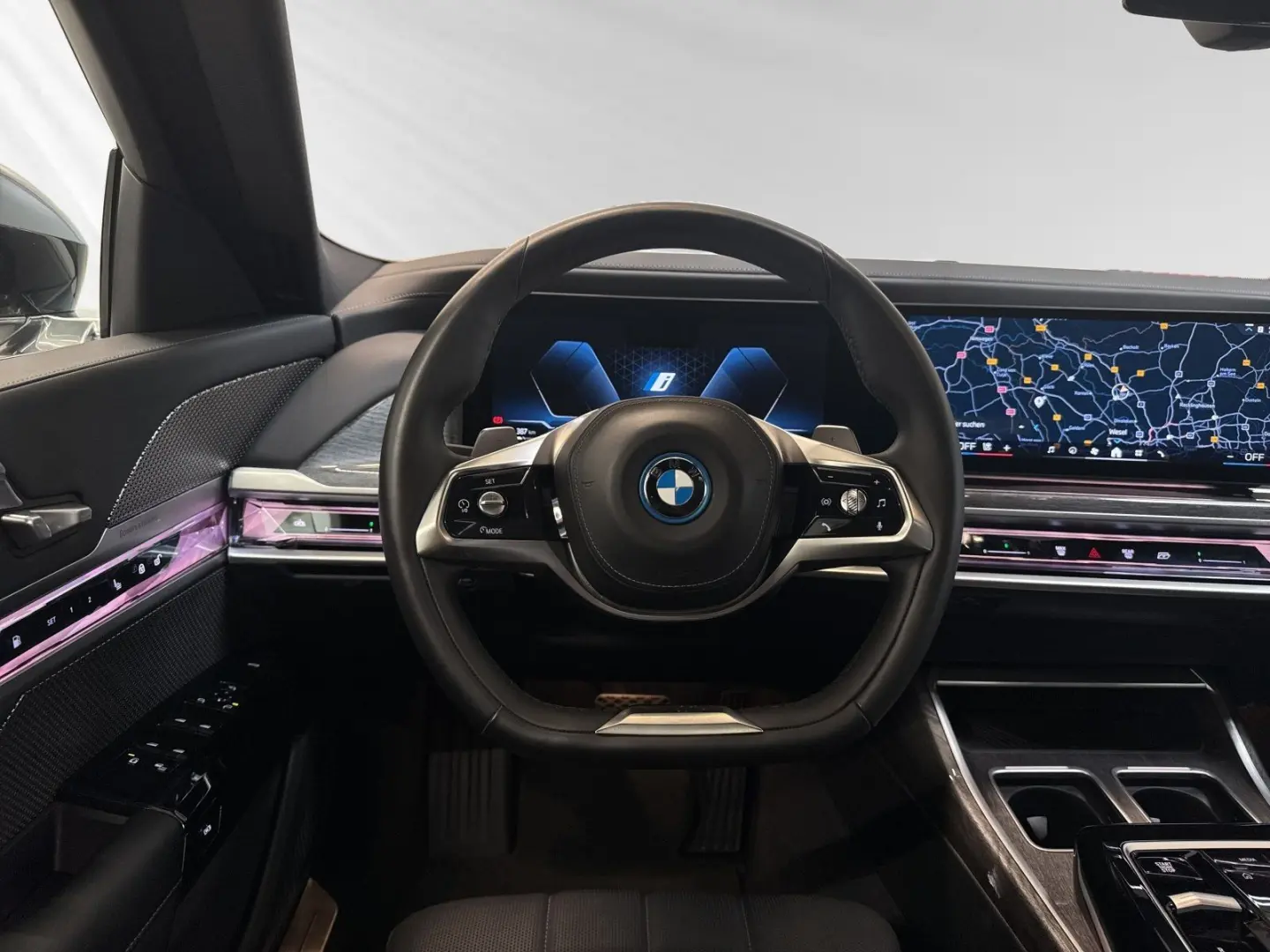 750e xDrive Allrad|PanoSkyLounge|Bowers&Wilkins
