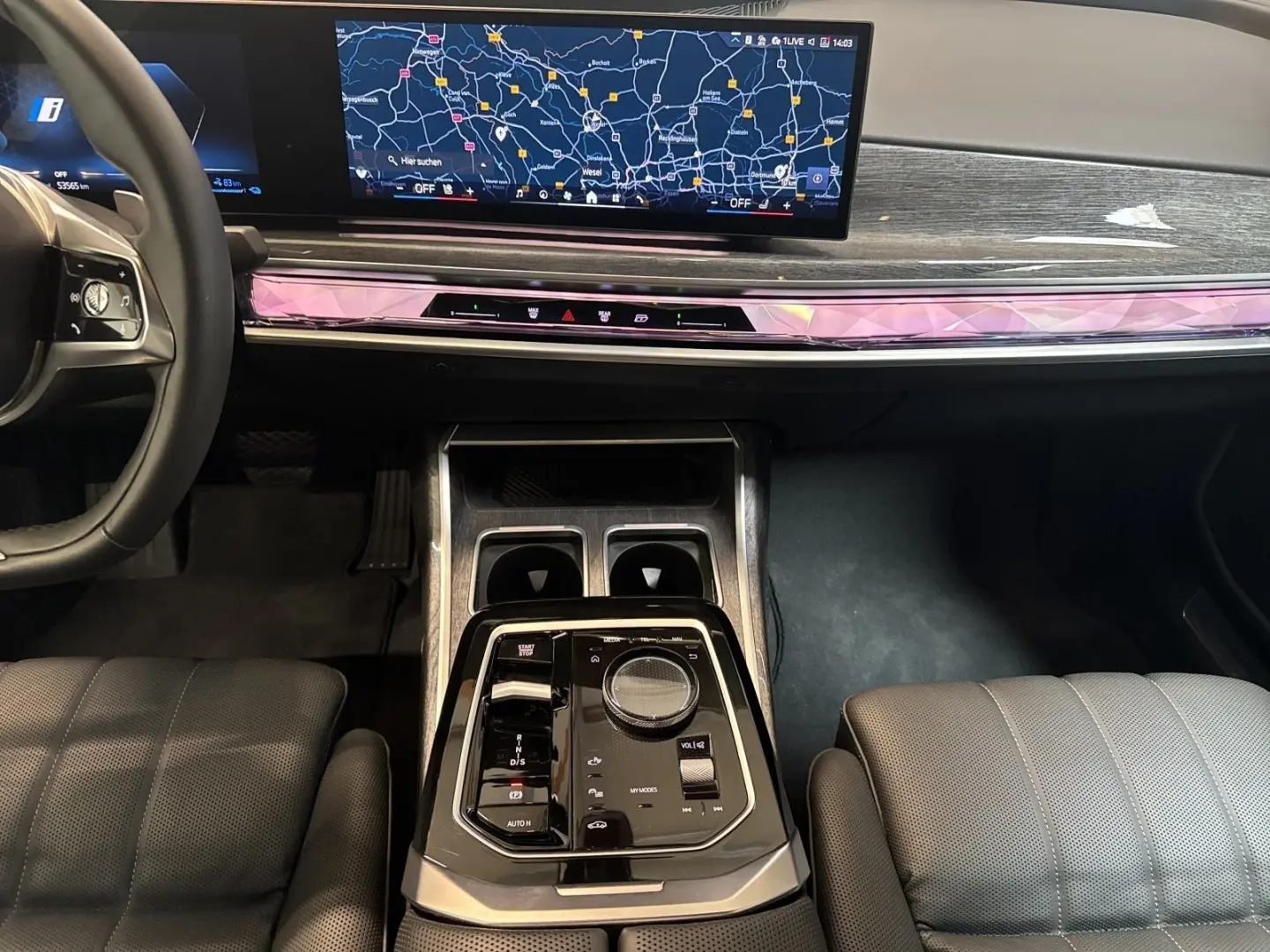 750e xDrive Allrad|PanoSkyLounge|Bowers&Wilkins