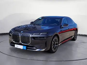 750e xDrive Navi Leder Tempom.aktiv Panoramadach