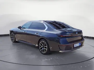 750e xDrive Navi Leder Tempom.aktiv Panoramadach