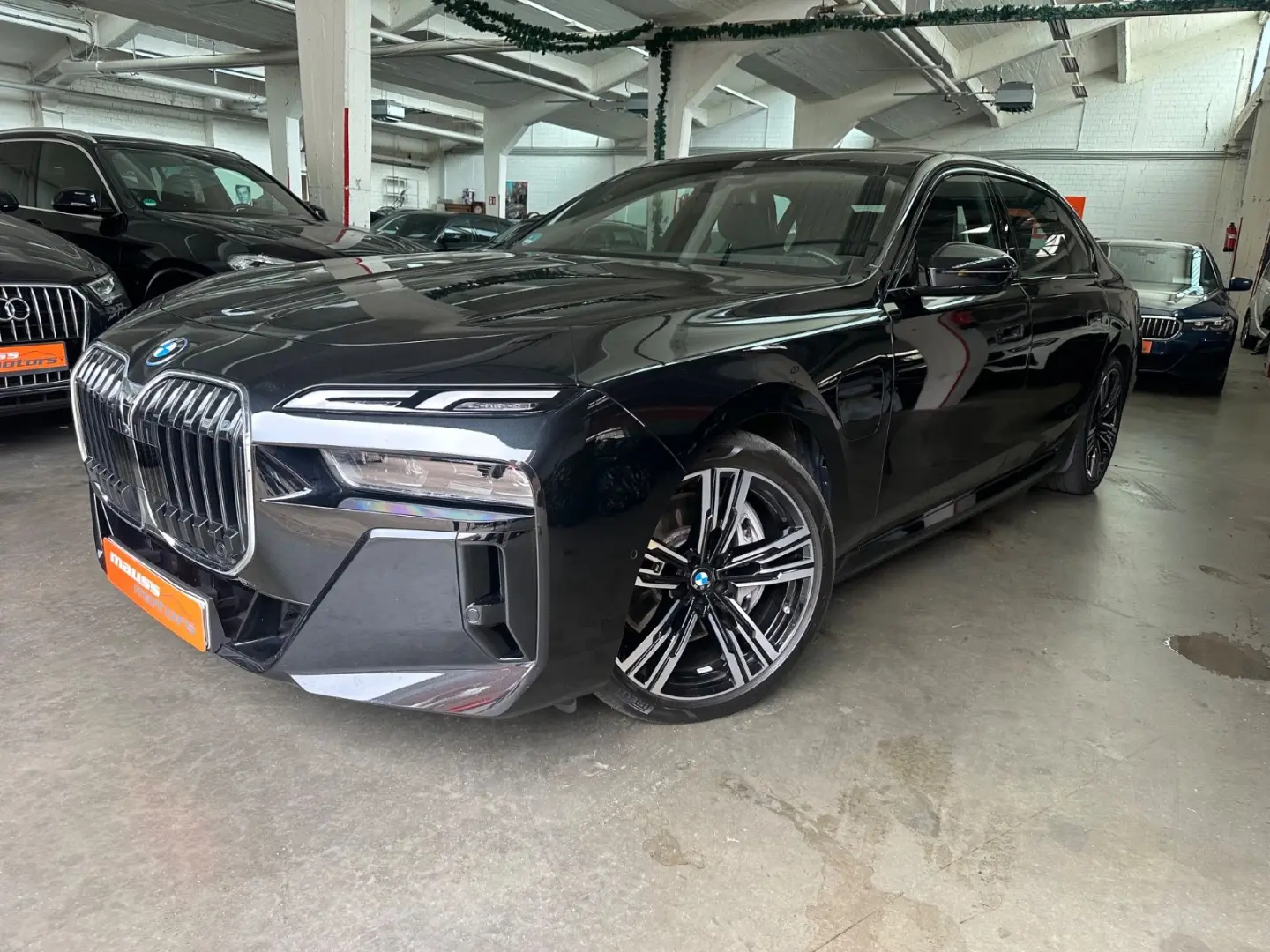 750 e xDrive M SPORT  FEE EXEC EXCL - 567 E