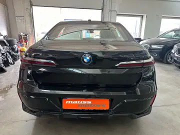 750 e xDrive M SPORT  FEE EXEC EXCL - 567 E