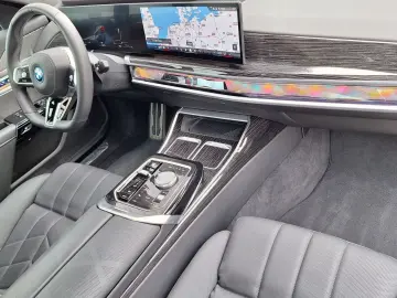 750e xDrive M Sport DA/PA-Prof,B&W,Kristall,Sky