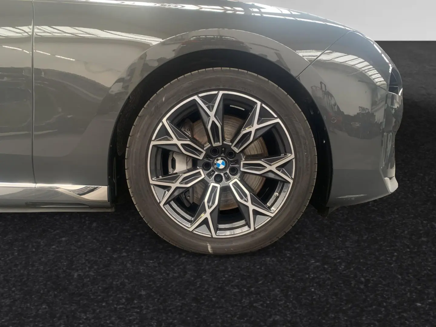 750e xDrive TV-Fond-Entertainment|SkyLounge|DAPr