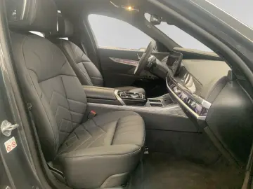 750e xDrive TV-Fond-Entertainment|SkyLounge|DAPr