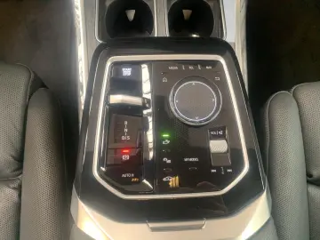 750e xDrive TV-Fond-Entertainment|SkyLounge|DAPr