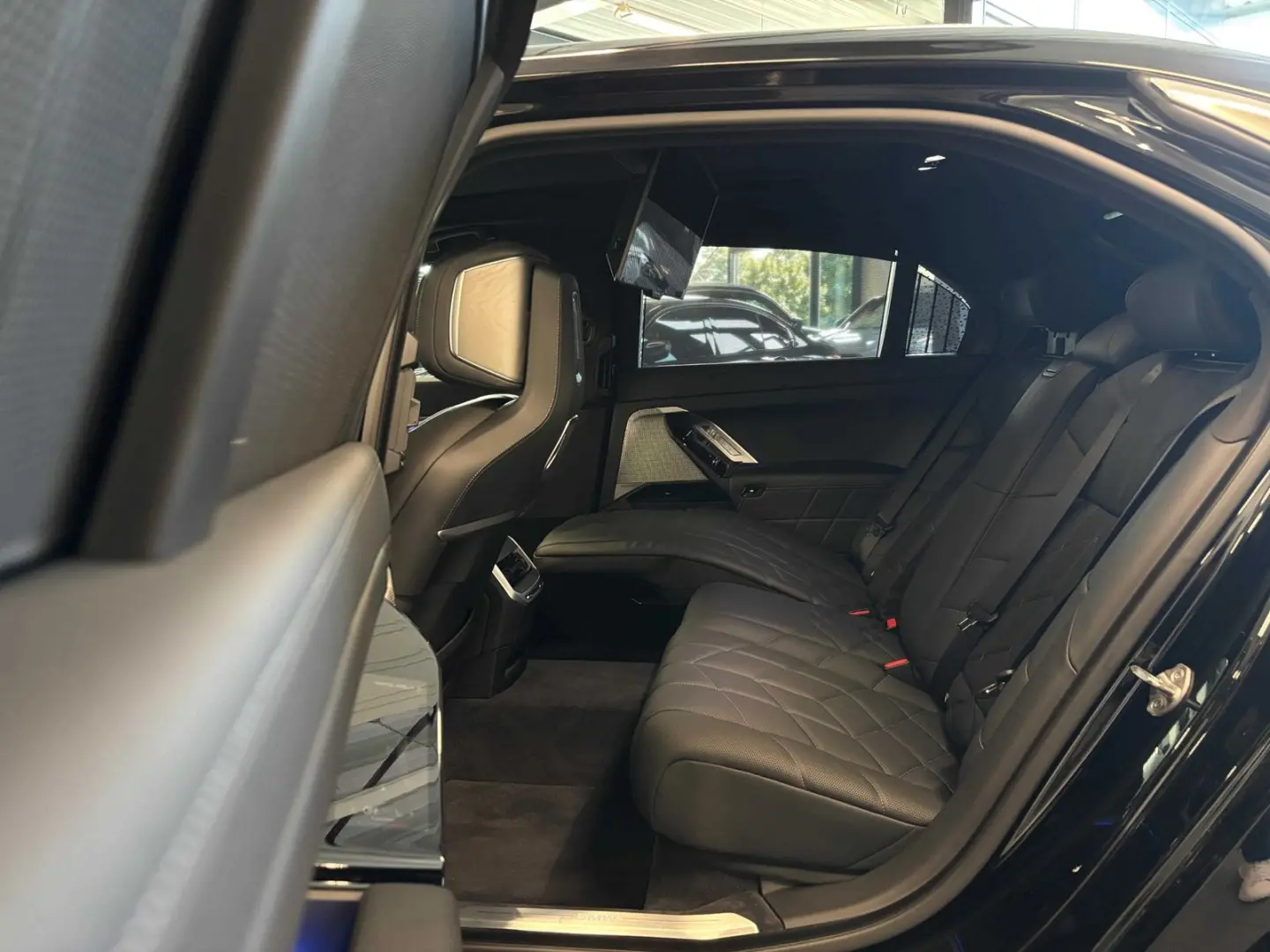 750e xDrive HUD PANO ACC 360°KAM RFK NAVI LED