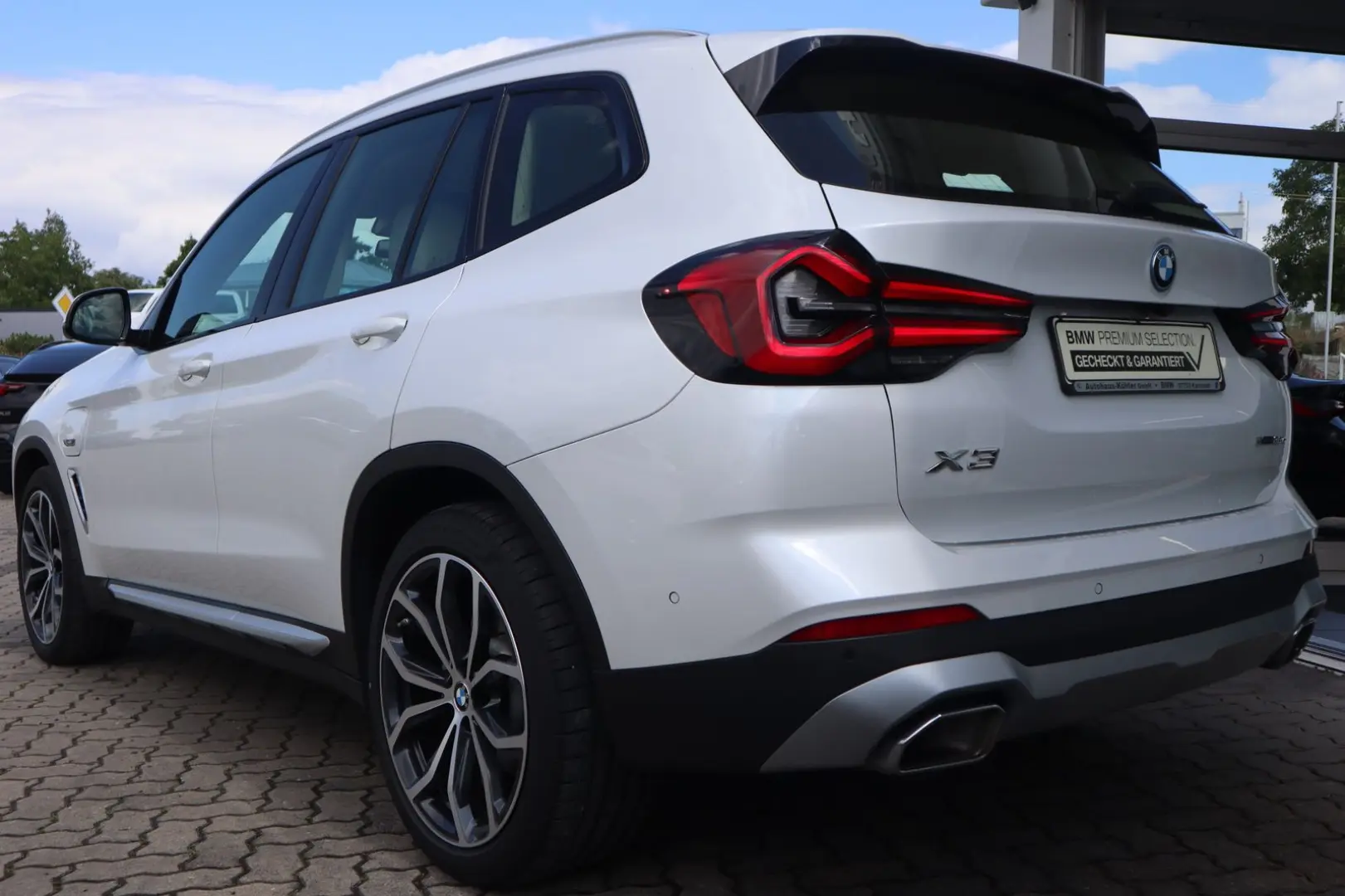 X3 xDrive30e/SHZ/Hihi/DAB/Ambiente/Head-Up/Laser