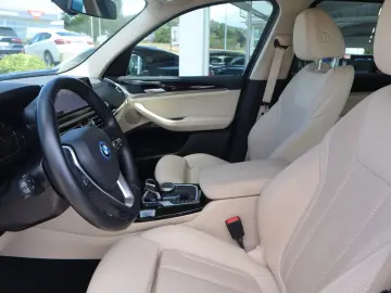 X3 xDrive30e/SHZ/Hihi/DAB/Ambiente/Head-Up/Laser