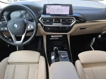 X3 xDrive30e/SHZ/Hihi/DAB/Ambiente/Head-Up/Laser