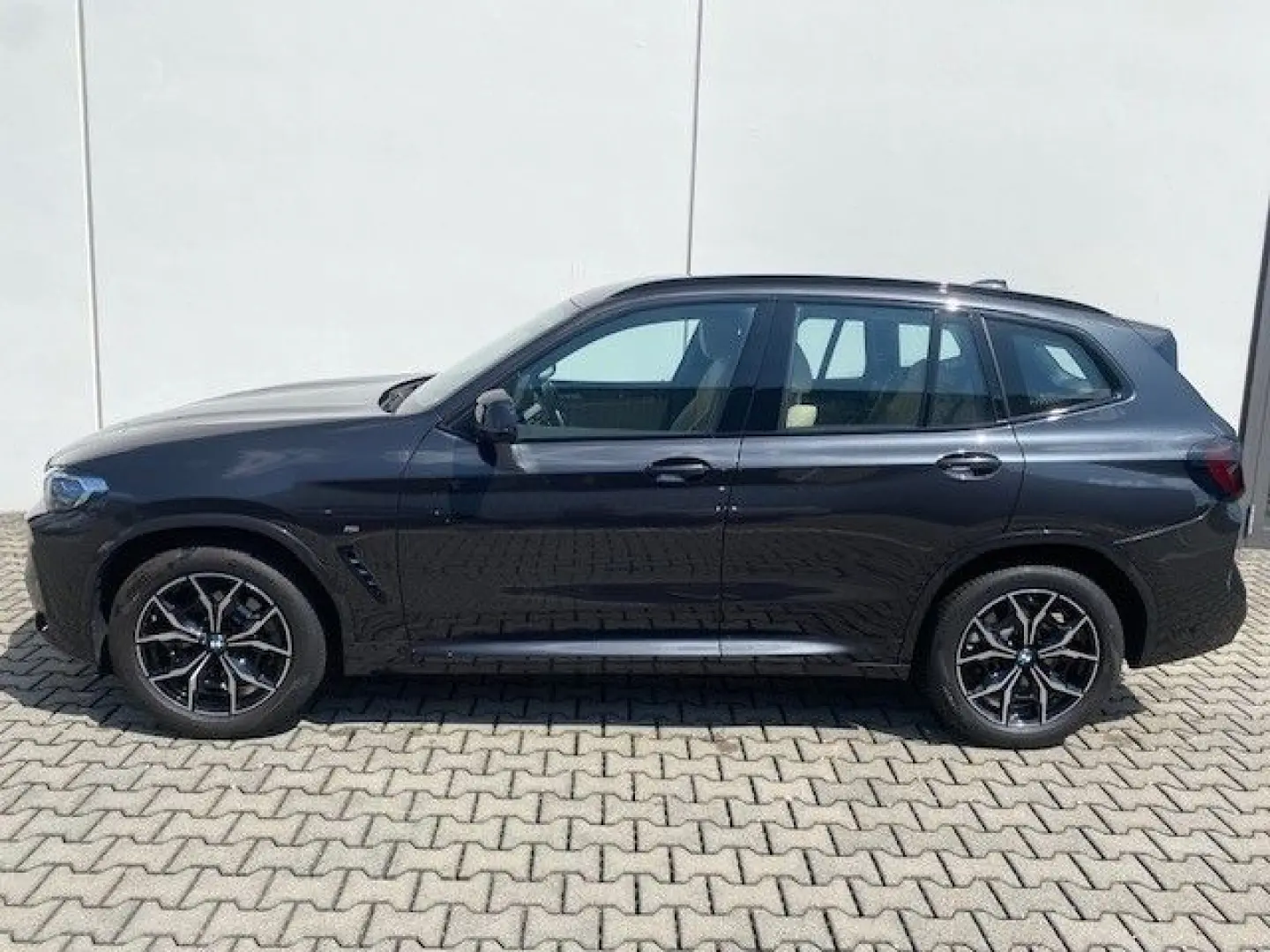 X3 20d M-Sport Sommer19'' AHK LASER Hifi ParkAss
