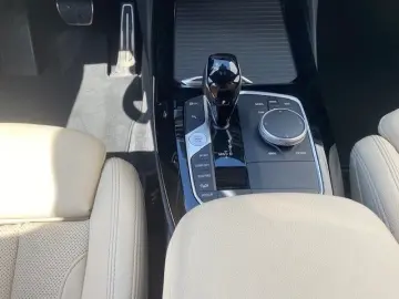 X3 20d M-Sport Sommer19'' AHK LASER Hifi ParkAss