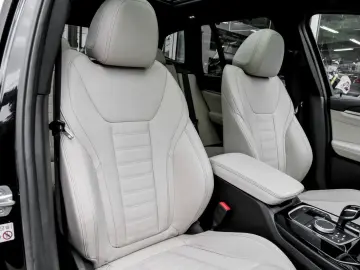 X3 M40i H/K+ADAPT.LED+PANO+HuD+DA PROF+360°