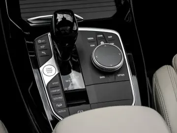 X3 M40i H/K+ADAPT.LED+PANO+HuD+DA PROF+360°