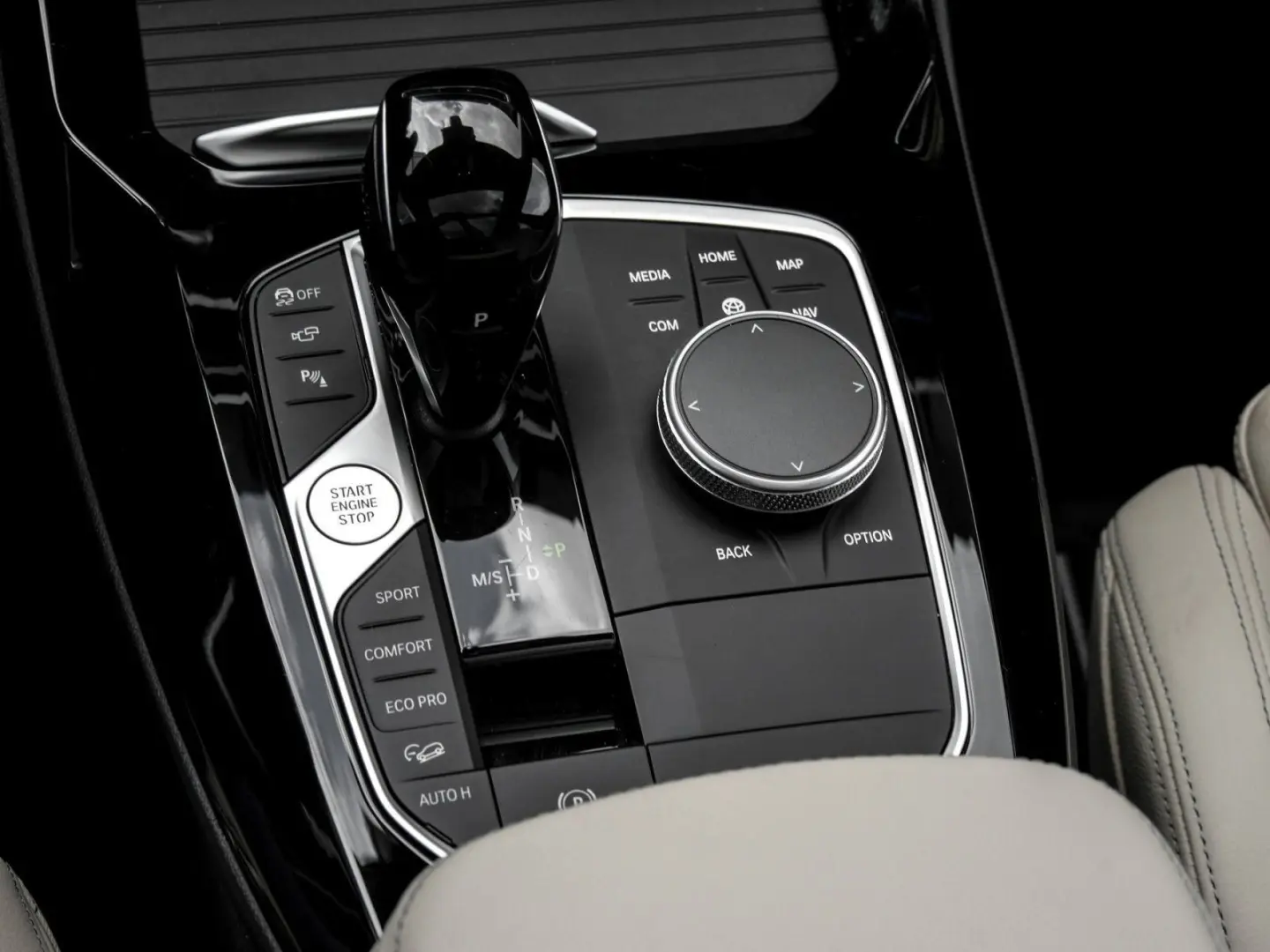 X3 M40i H/K+ADAPT.LED+PANO+HuD+DA PROF+360°