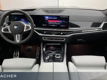 X5 M60i xDrive A M-SportPRO,AHK,DAProf,Pano,4xSH