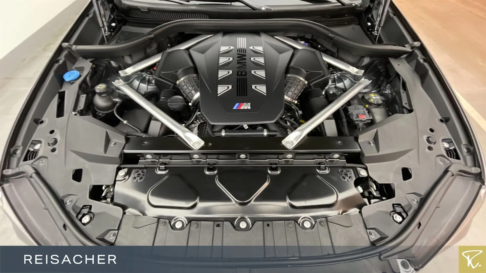 X5 M60i xDrive A M-SportPRO,AHK,DAProf,Pano,4xSH