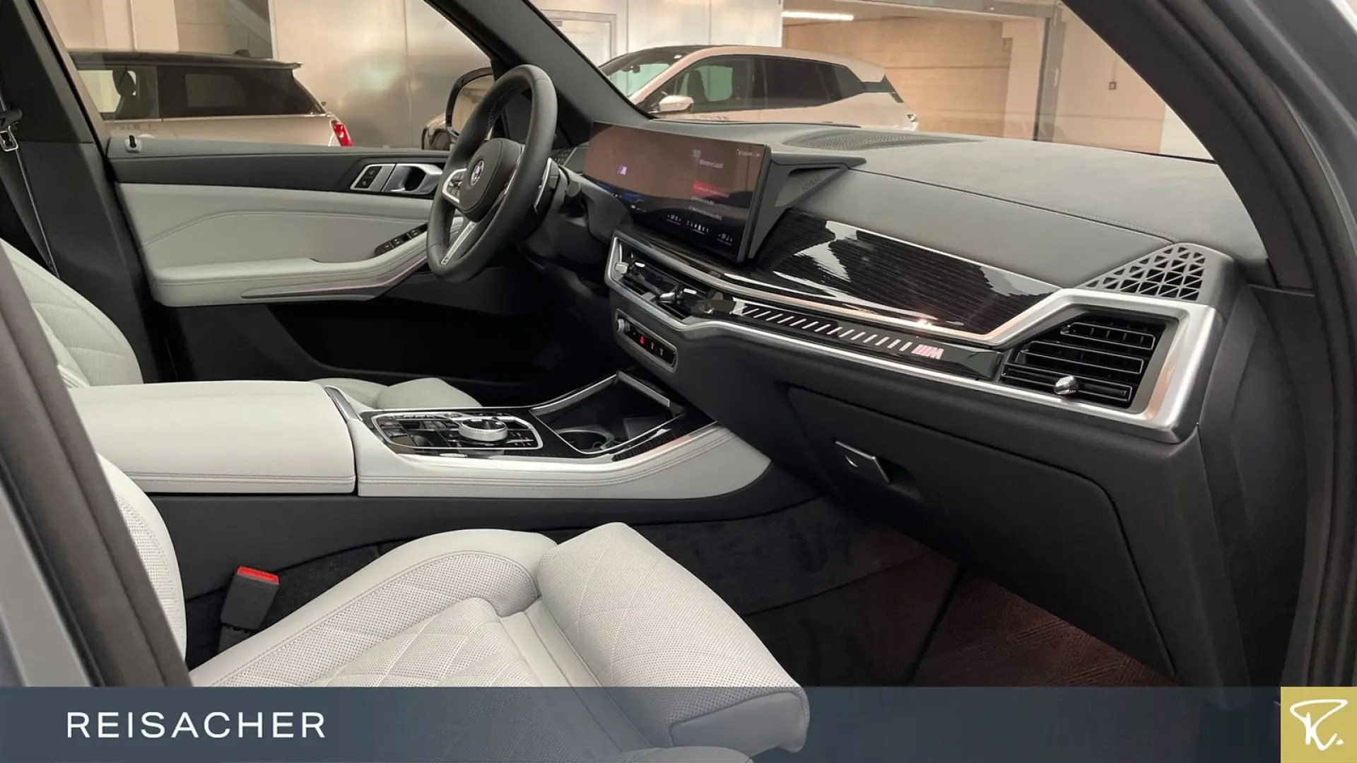 X5 M60i xDrive A M-SportPRO,AHK,DAProf,Pano,4xSH