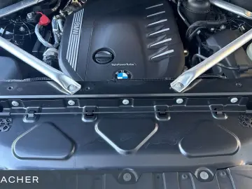 X6 xDrive40d A M-Sport Pano AHK ACC HUD H/K