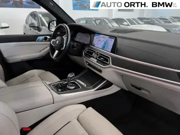 X7 xDrive40d 7-SITZER SKY HUD SITZLÜFT 360° 22