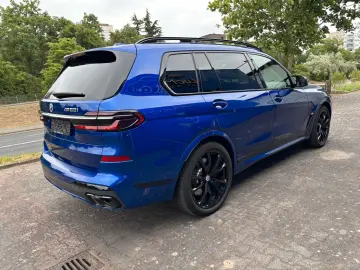 X7 M60i xDrive M SPORT