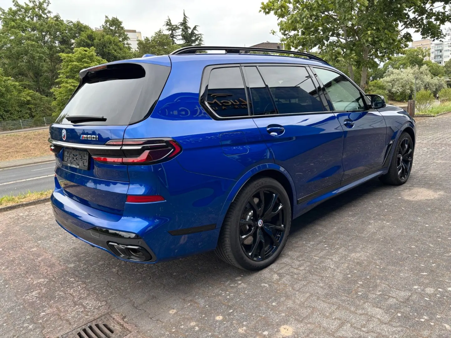 X7 M60i xDrive M SPORT