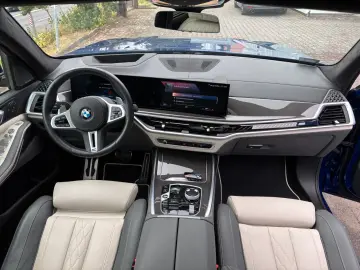 X7 M60i xDrive M SPORT