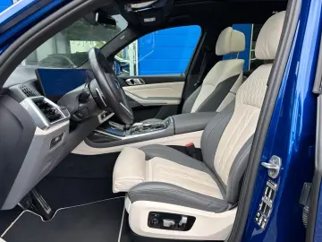 X7 M60i xDrive M SPORT
