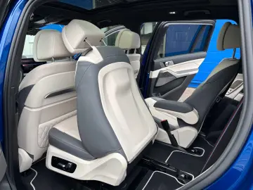 X7 M60i xDrive M SPORT