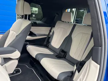 X7 M60i xDrive M SPORT