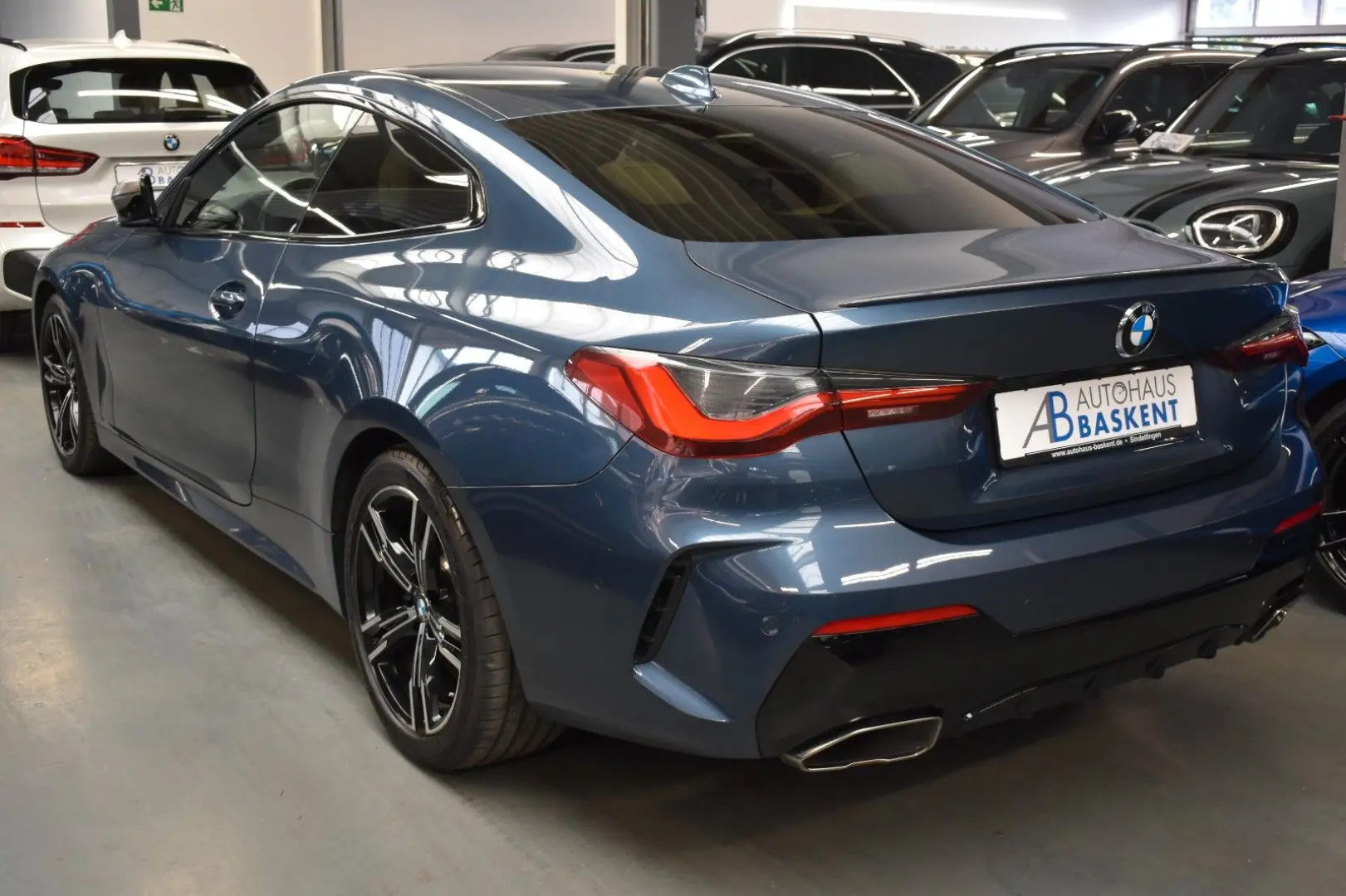 M440 i Coupe*HEAD-UP*LASER*KAMERA*GLASDACH