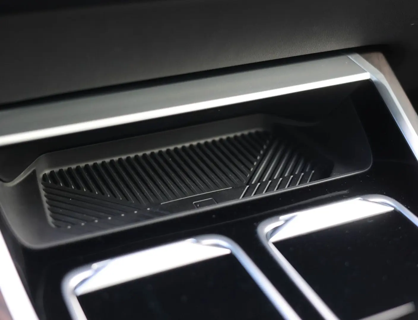 M760e xDrive *SkyLounge*Individual*B&W*